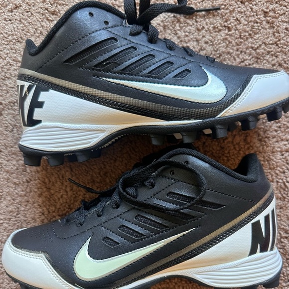 Nike Land Shark Football Youth Cleats - Picture 4 of 6